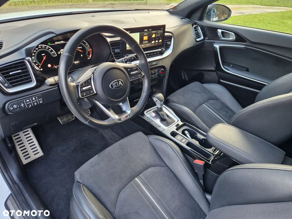 Kia ProCeed 1.6 CRDi DCT7 SCR GT LINE - 34