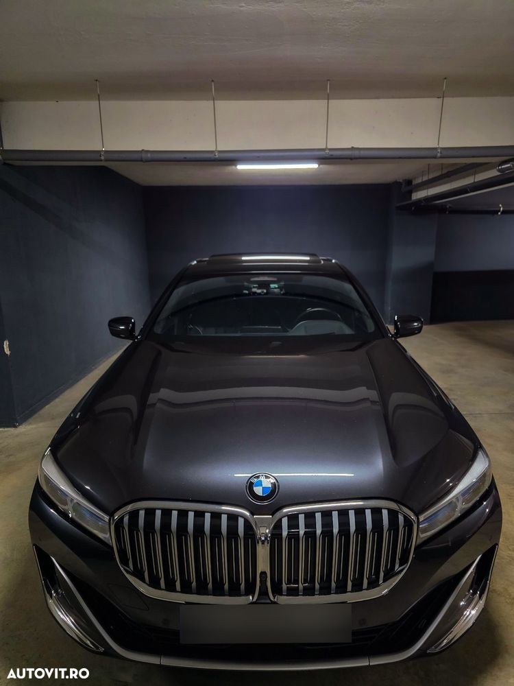 BMW Seria 7 730d MHEV - 3