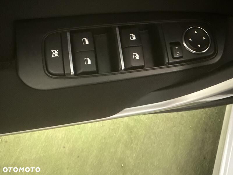 Kia Ceed 1.5 T-GDI M - 12