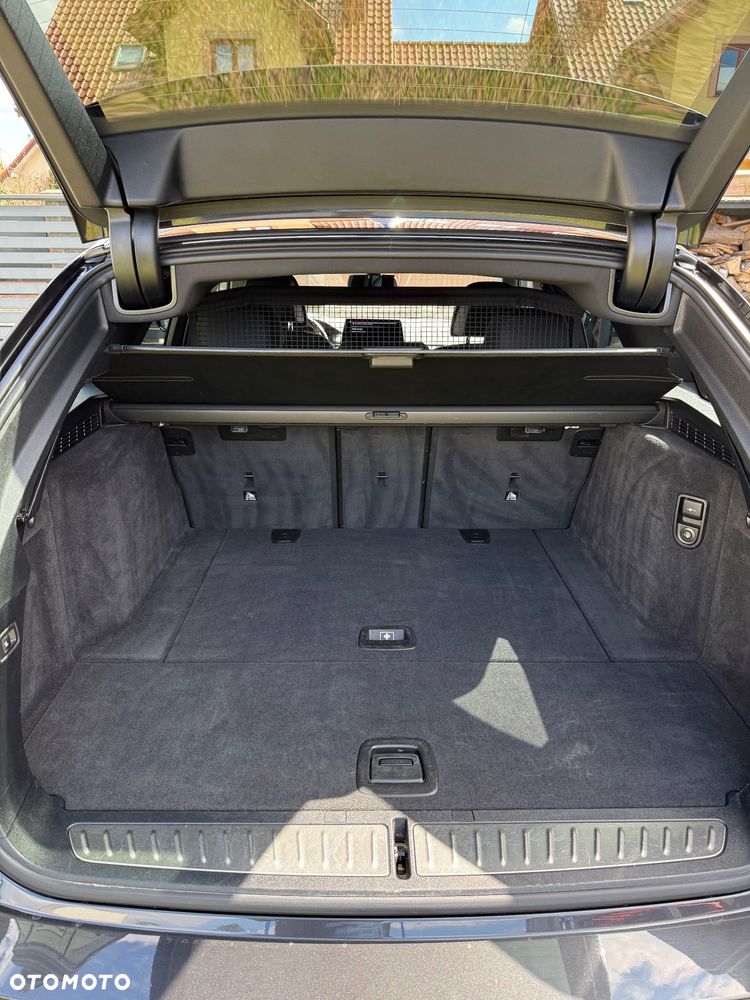 BMW Seria 5 520d xDrive Luxury Line sport - 10