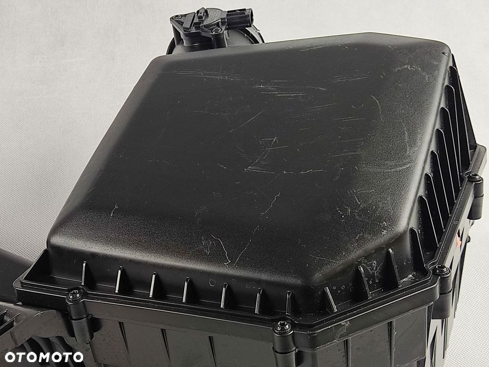 VOLVO XC40 2.0T T4 17-21r Obudowa Filtra Powietrza - 2