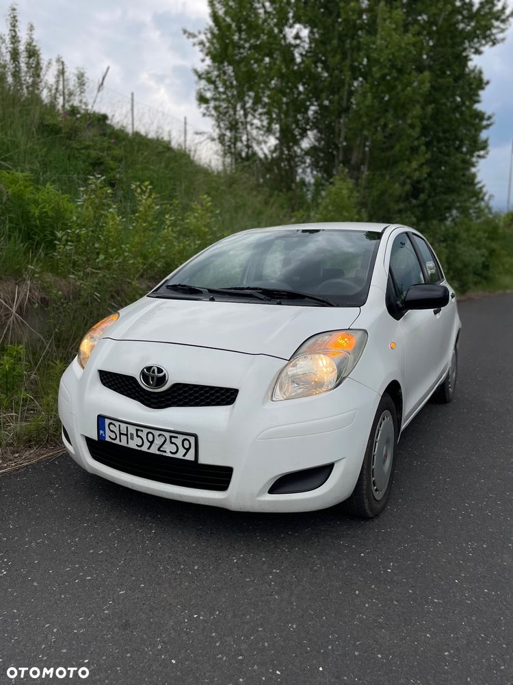 Toyota Yaris 1.4 D-4D Premium - 19