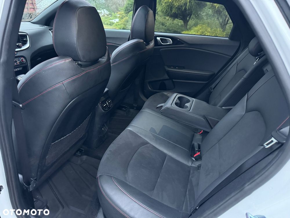 Kia ProCeed 1.5 T-GDI GT Line DCT - 26