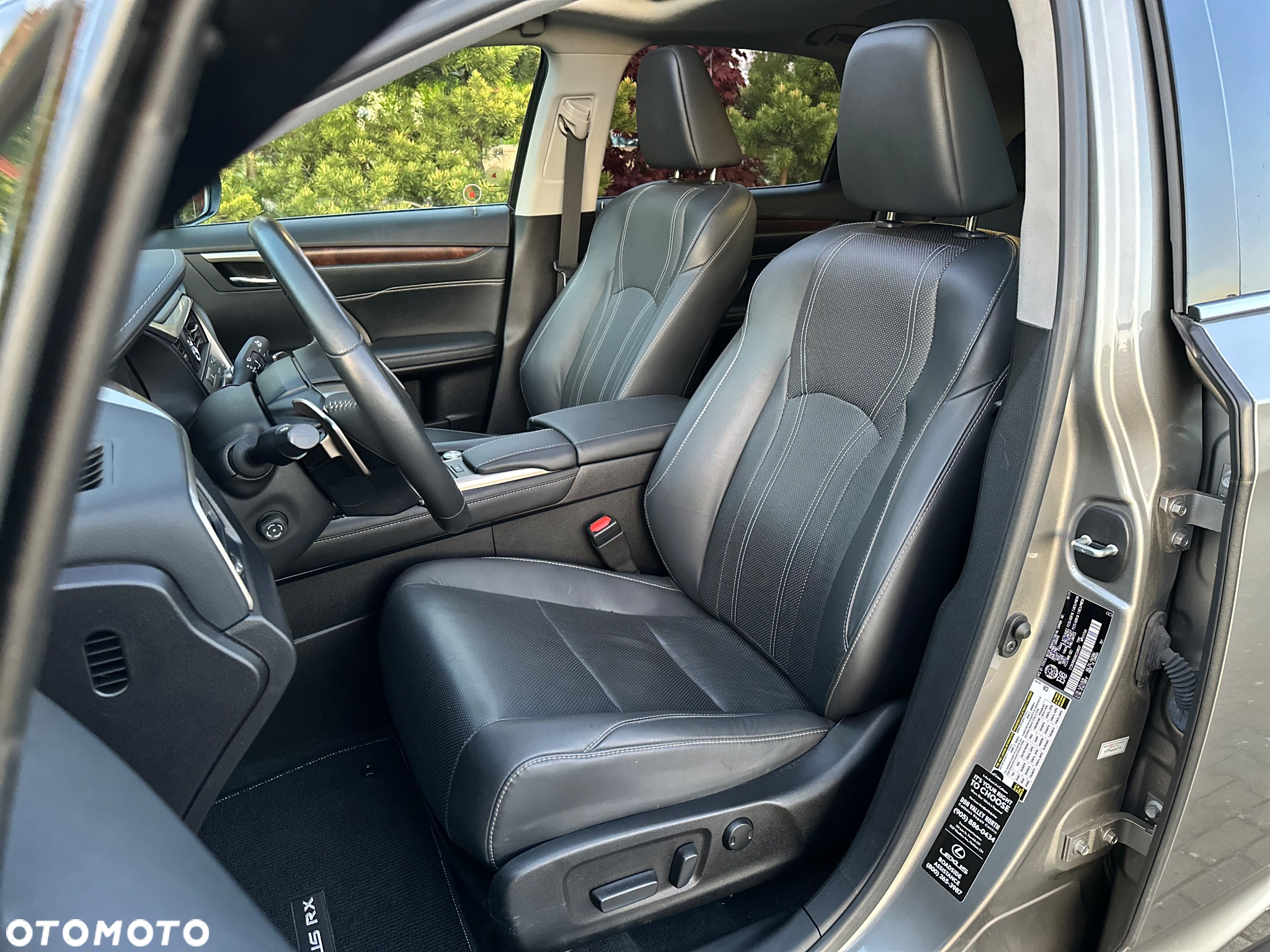 Lexus RX - 22