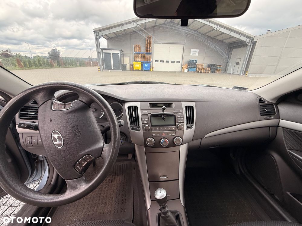 Hyundai Sonata 2.0 Comfort - 6