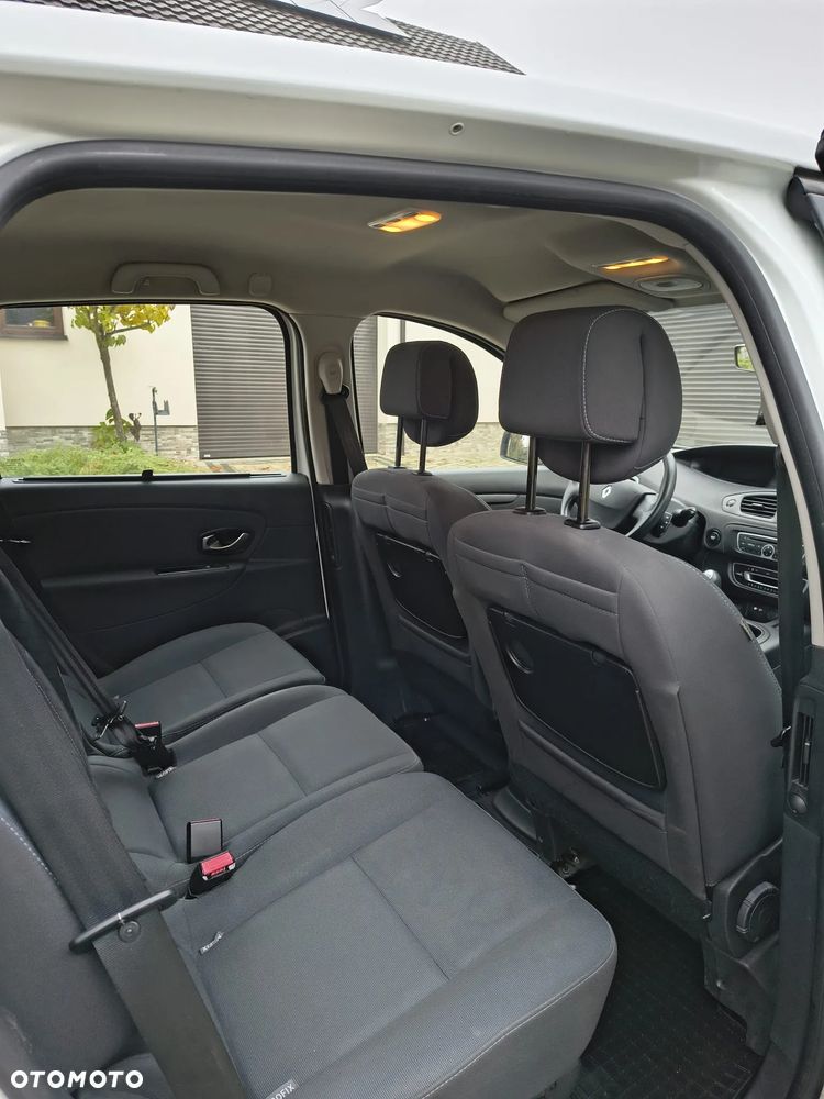 Renault Scenic - 9