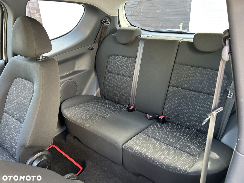 Mitsubishi Colt - 6