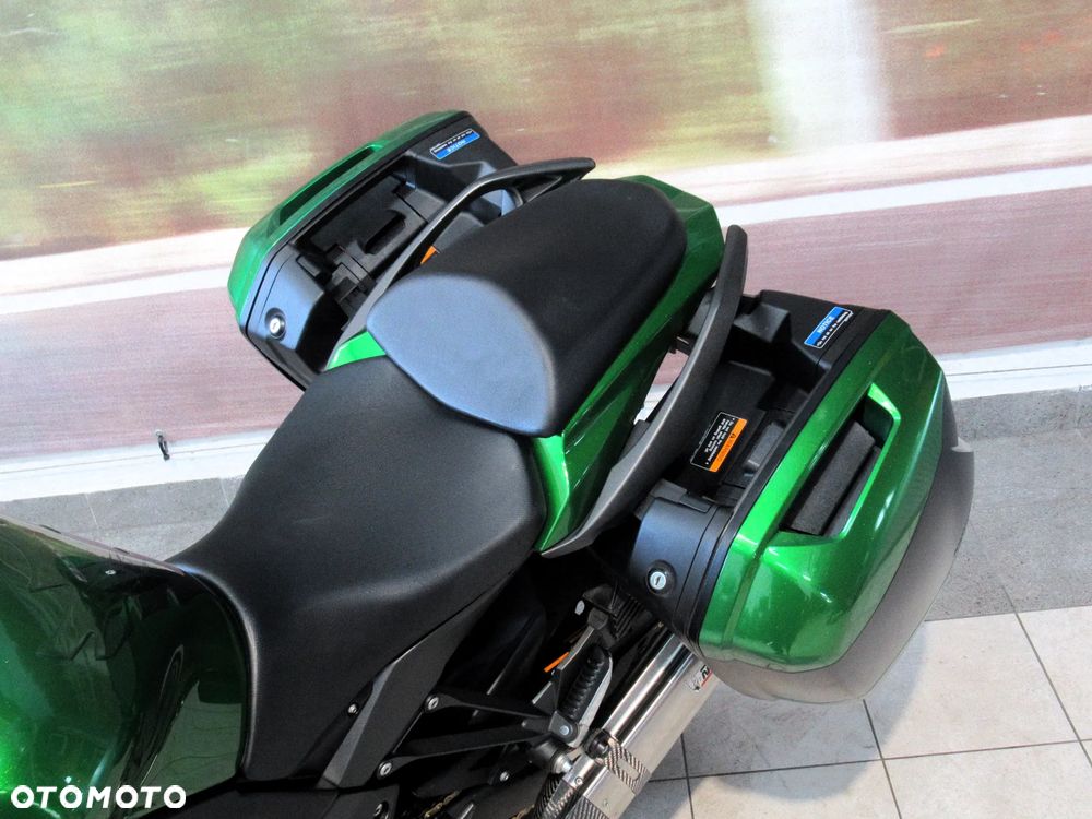 Kawasaki Ninja 1000 SX - 29