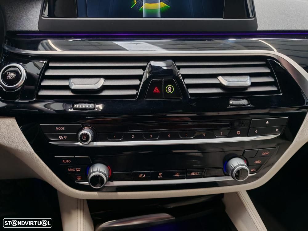 BMW 530 e iPerformance Pack M - 16
