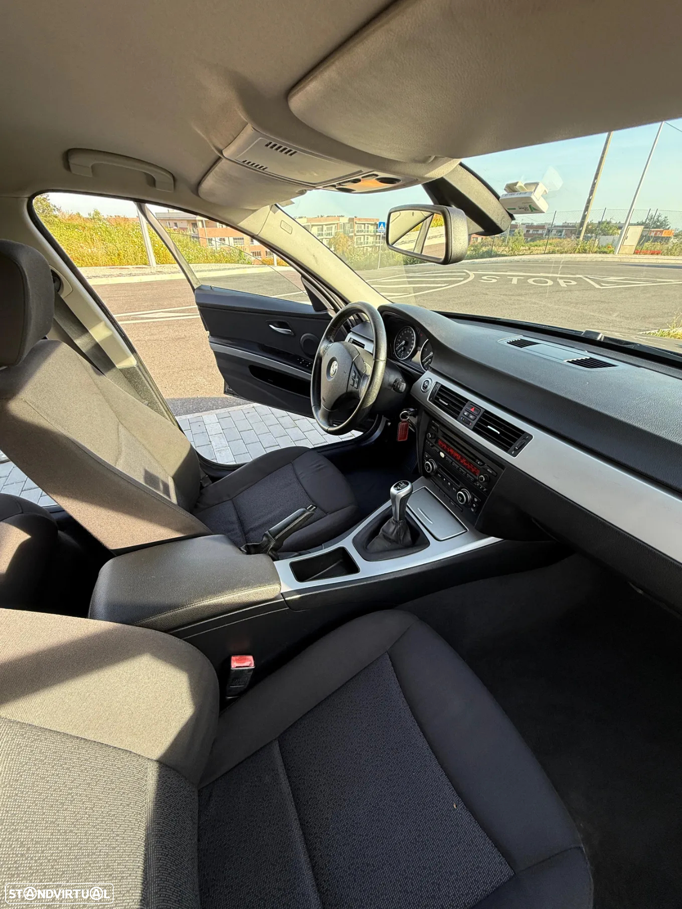 BMW 318 d Touring - 12