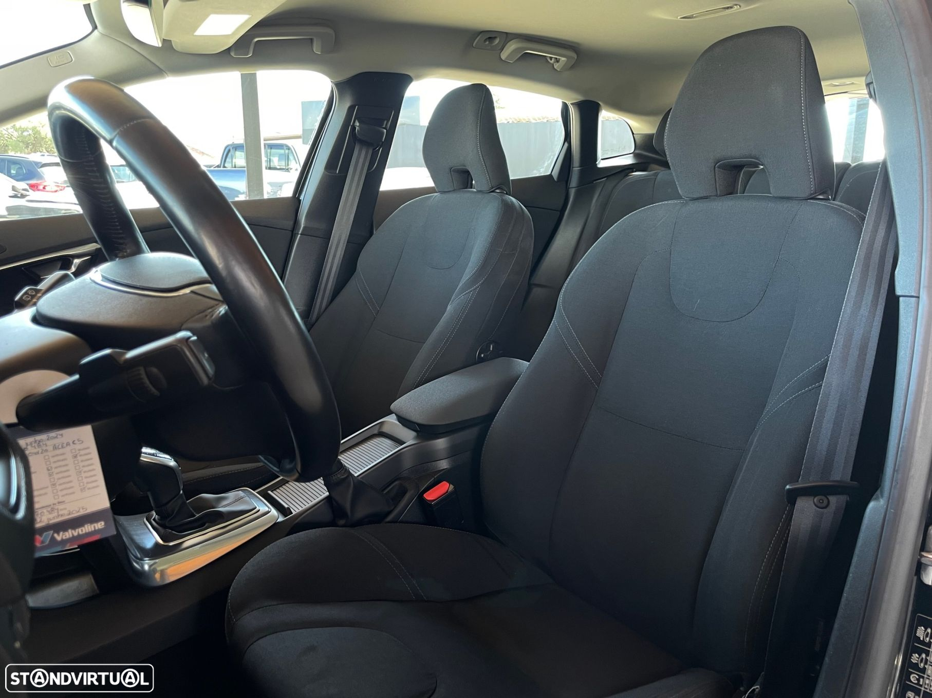 Volvo V40 2.0 D2 Momentum Geartronic - 12
