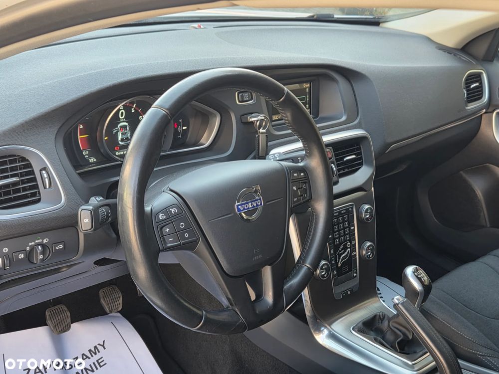 Volvo V40 T2 Summum - 6