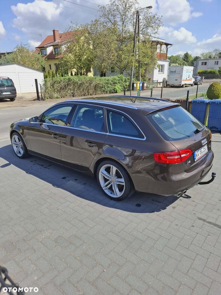 Audi A4 Avant 2.0 TDI DPF Ambiente - 4