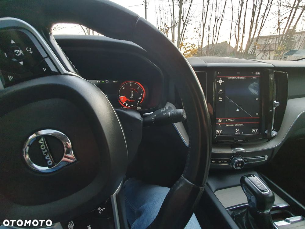 Volvo XC 60 D4 Geartronic Momentum - 16