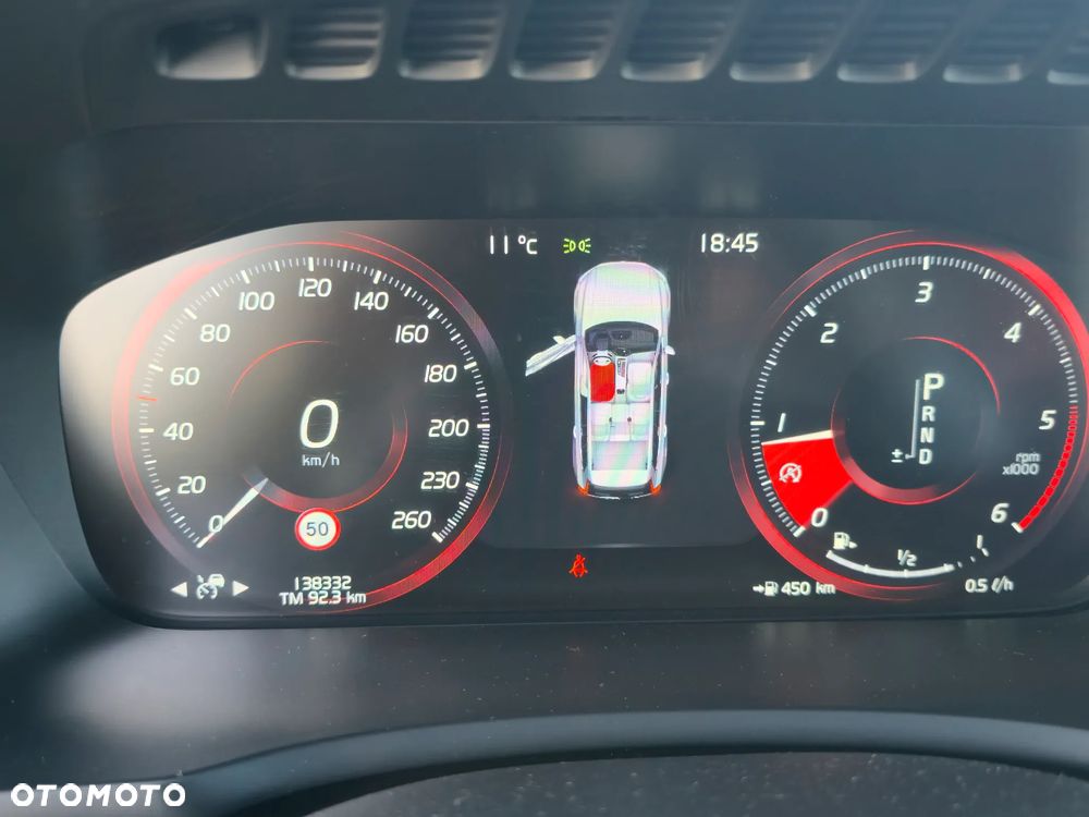 Volvo XC 90 D5 AWD R-Design - 23