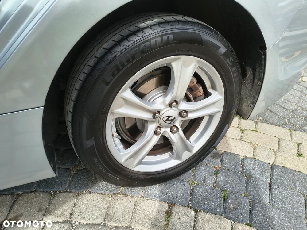Hyundai i40 Kombi 1.6 Trend - 17