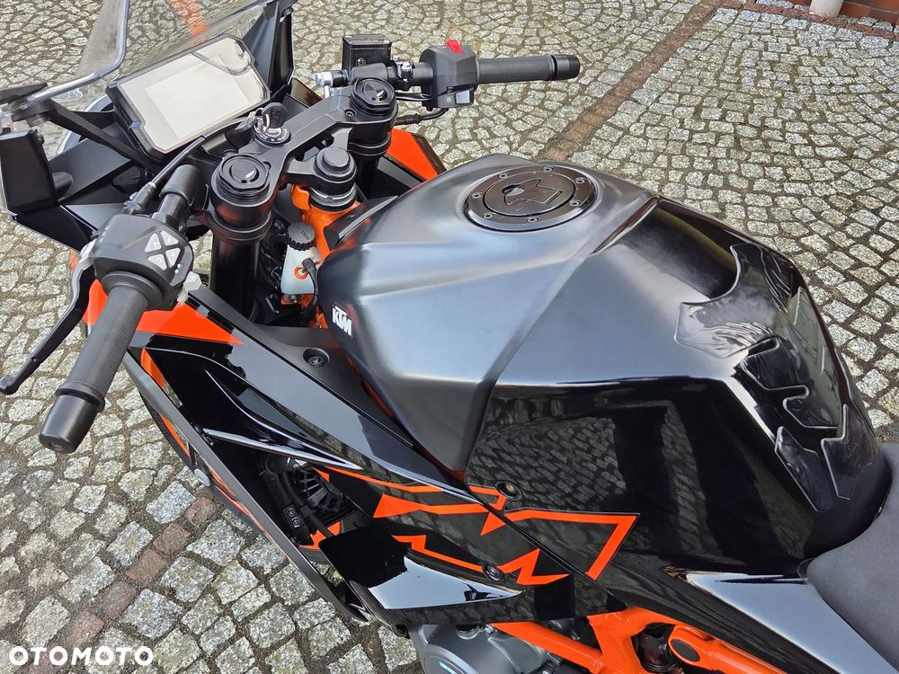 KTM RC 125 - 23
