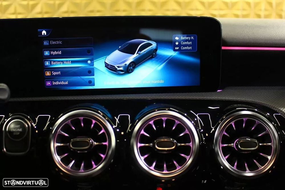 Mercedes-Benz A 250 e AMG Line - 32