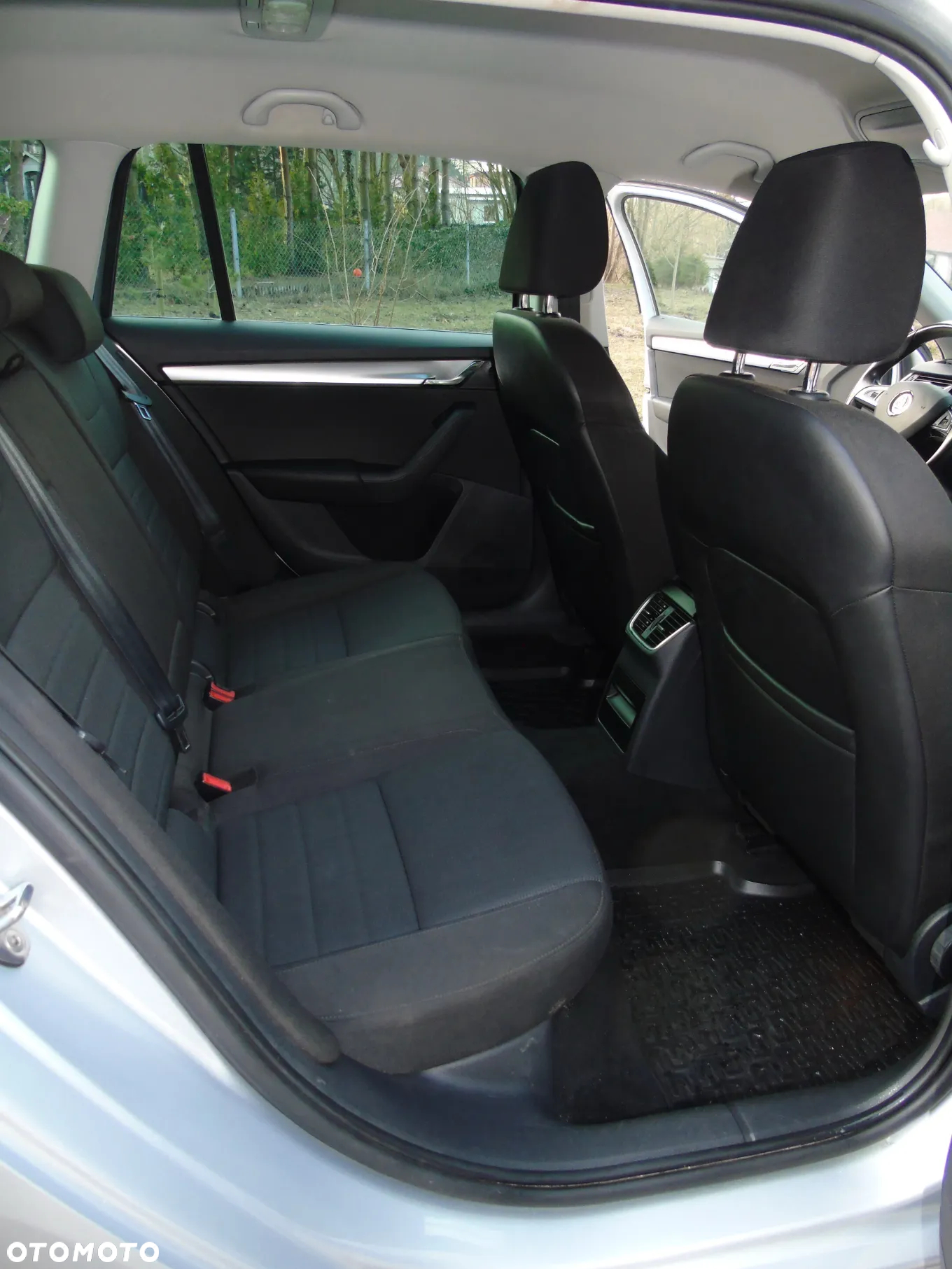 Skoda Octavia Combi 1.6 TDI DPF DSG Active - 19