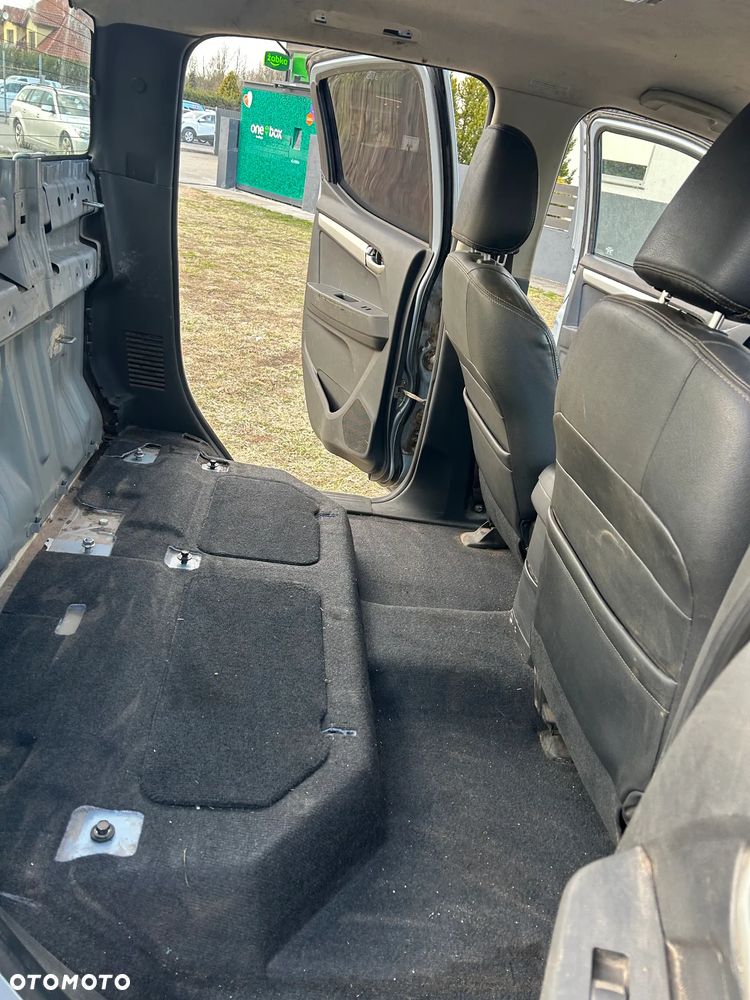 Isuzu D-Max 4x4 Double Cab Autm Limited Edition - 25