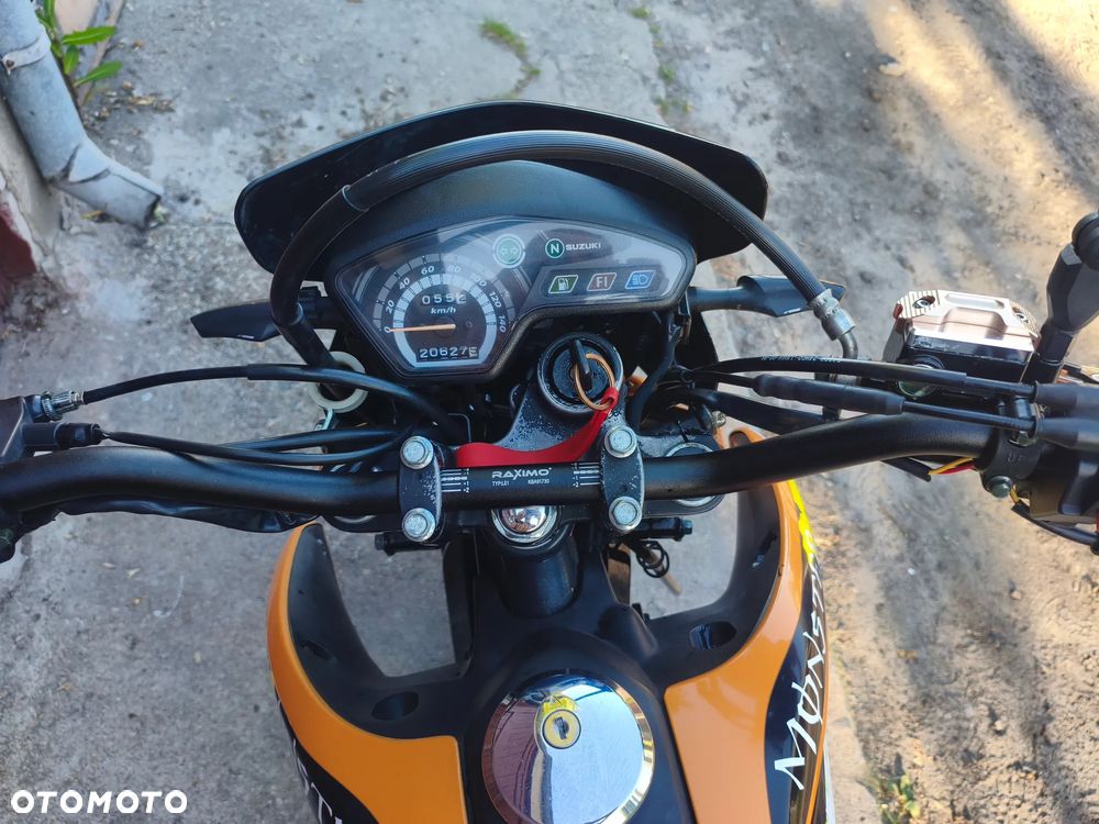 Suzuki DR - 11