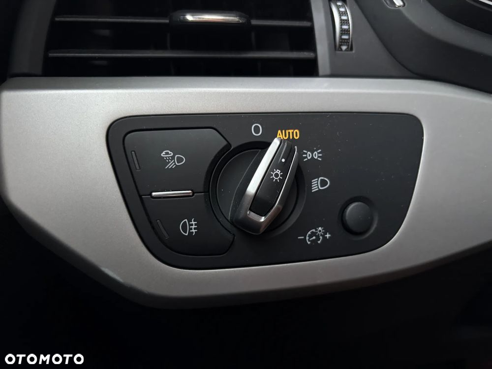 Audi A4 Avant 30 TDI S tronic advanced - 21
