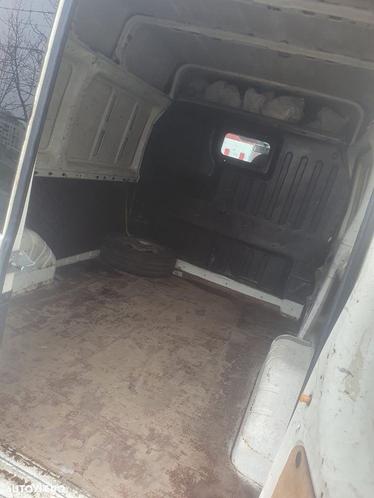 Ford Transit - 4