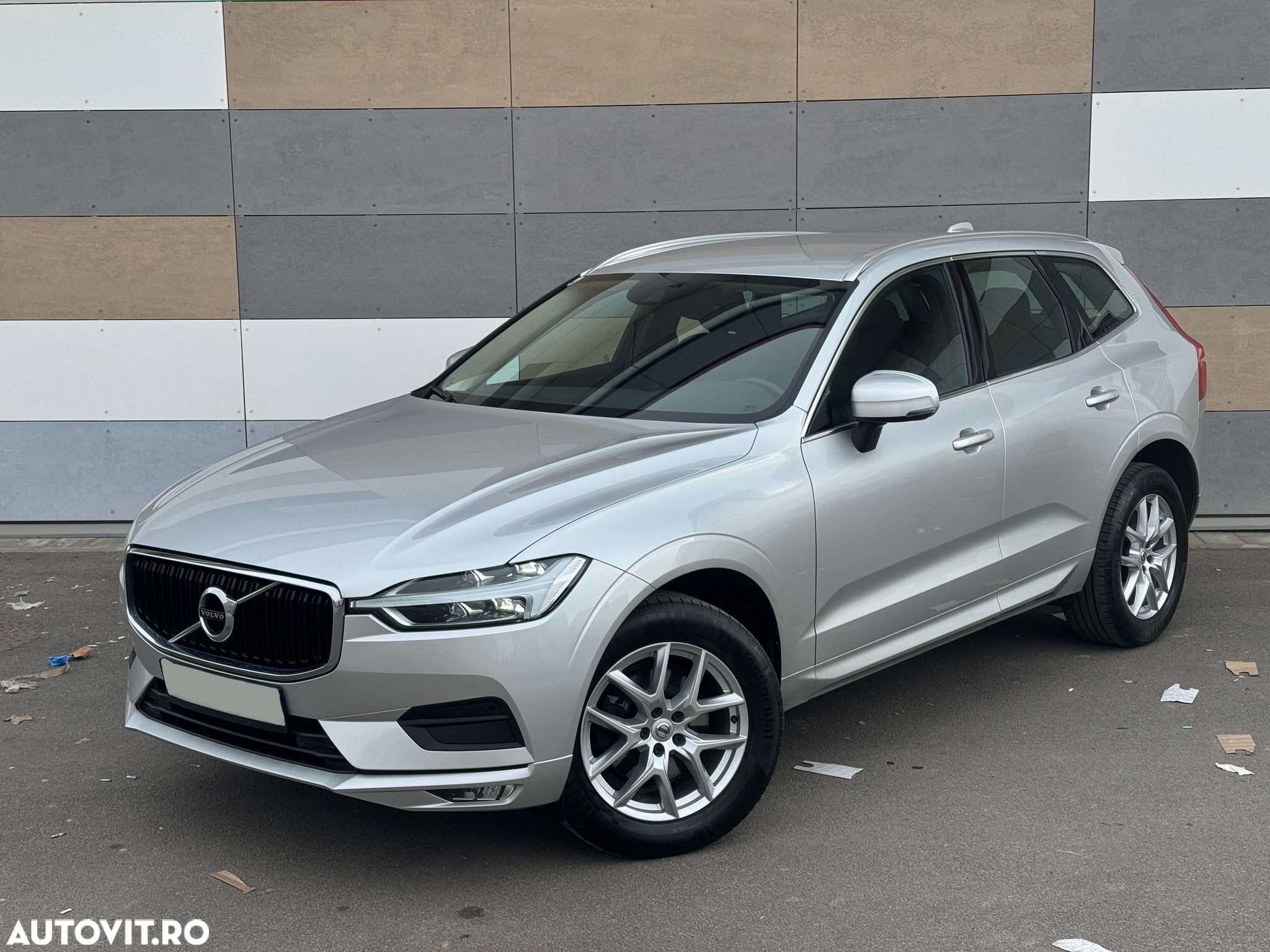 Volvo XC 60 D4 AWD Momentum - 1