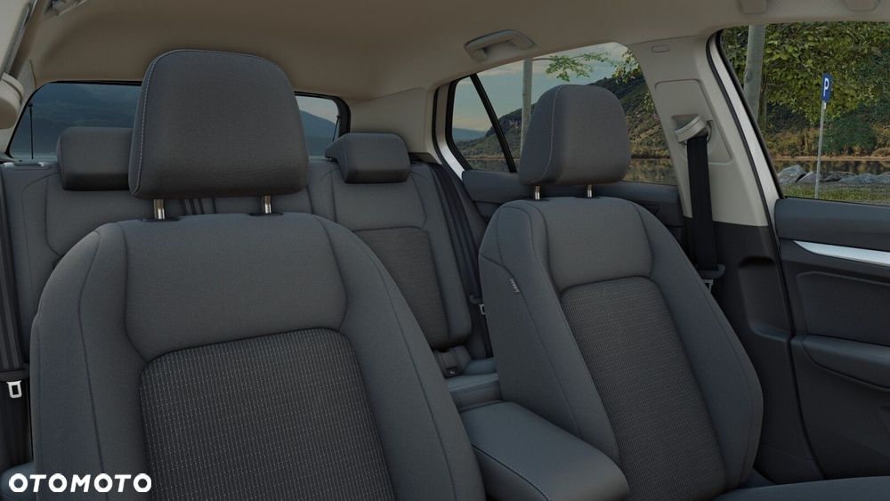 Volkswagen Golf 1.5 eTSI mHEV Pure DSG - 5