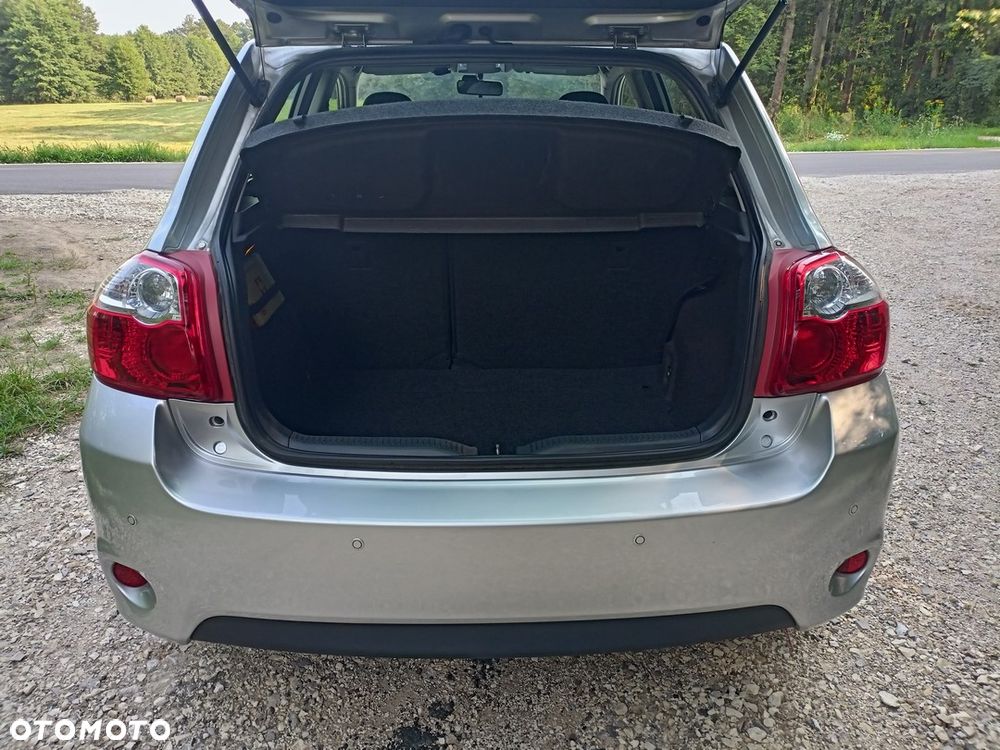 Toyota Auris 1.33 VVT-i Life Comfort - 10
