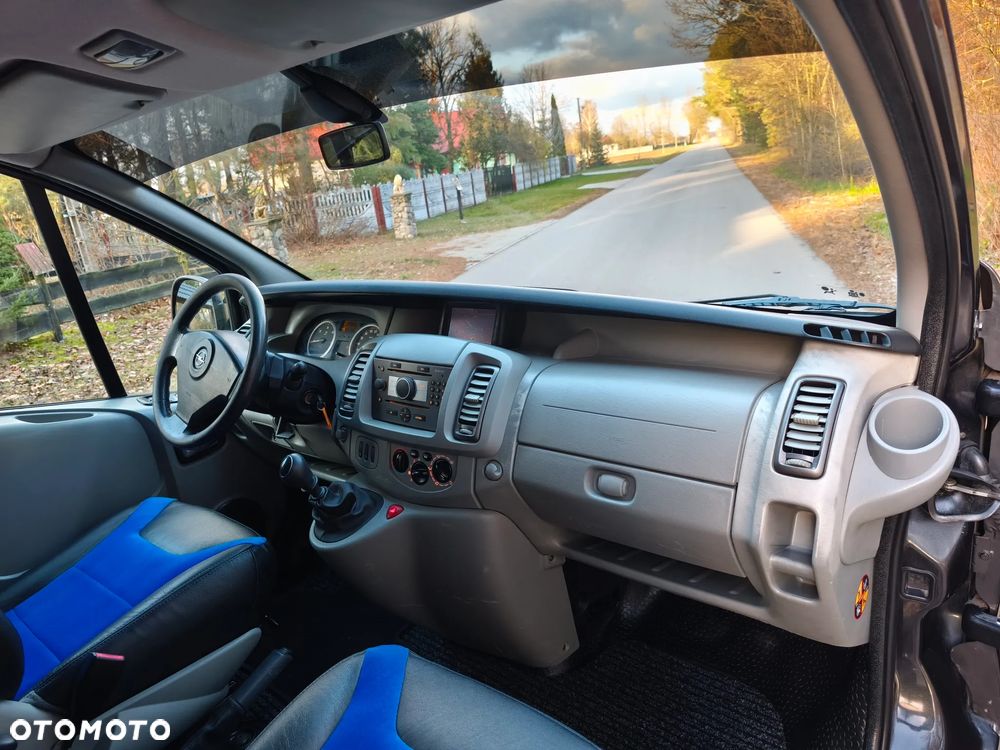 Opel VIVARO - 32