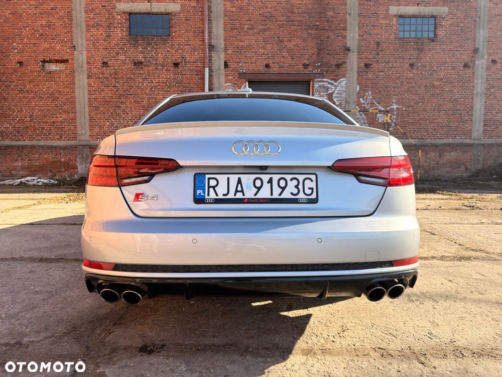 Audi S4 Limousine - 18