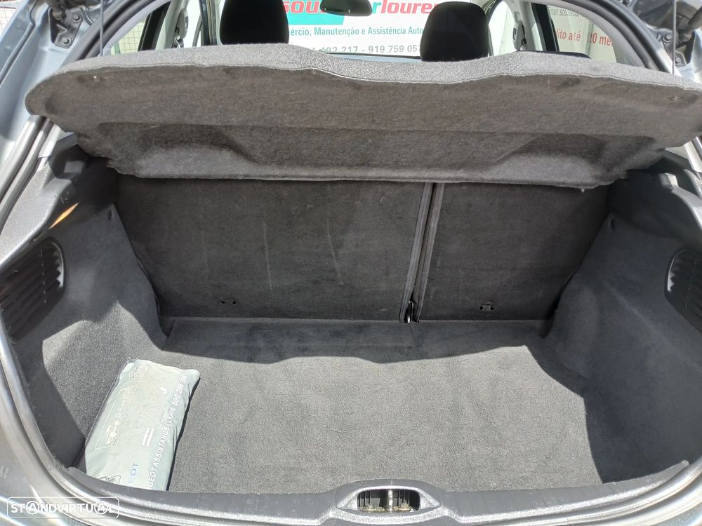 Peugeot 208 1.2 VTi Active - 26