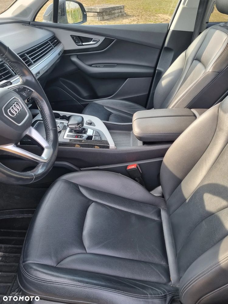 Audi Q7 - 12