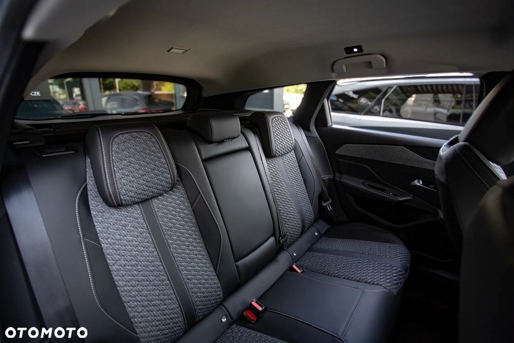 Peugeot 308 1.5 BlueHDi Allure S&S EAT8 - 29