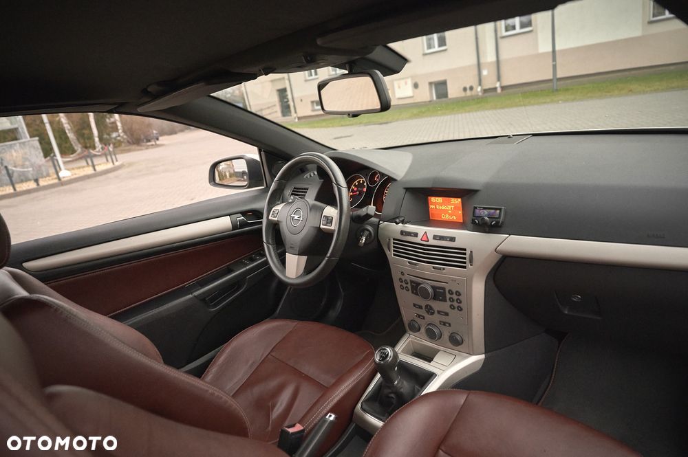 Opel Astra - 35