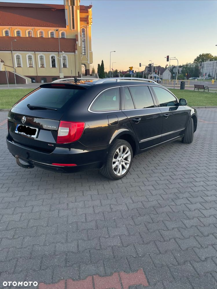 Skoda Superb 2.0 TDI 4x4 Elegance DSG - 3