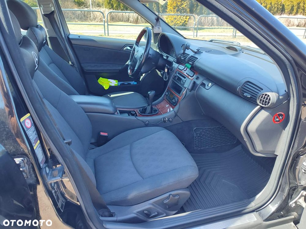 Mercedes-Benz Klasa C 180 Kompressor Classic - 11