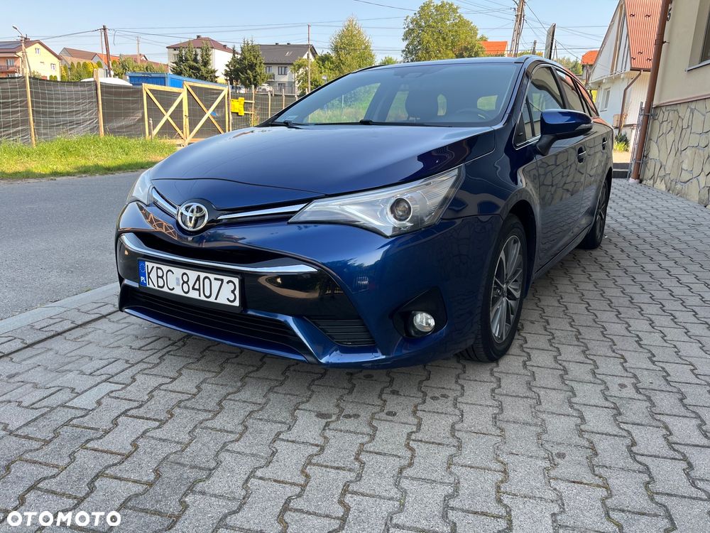Toyota Avensis 2.0 D-4D Prestige - 1
