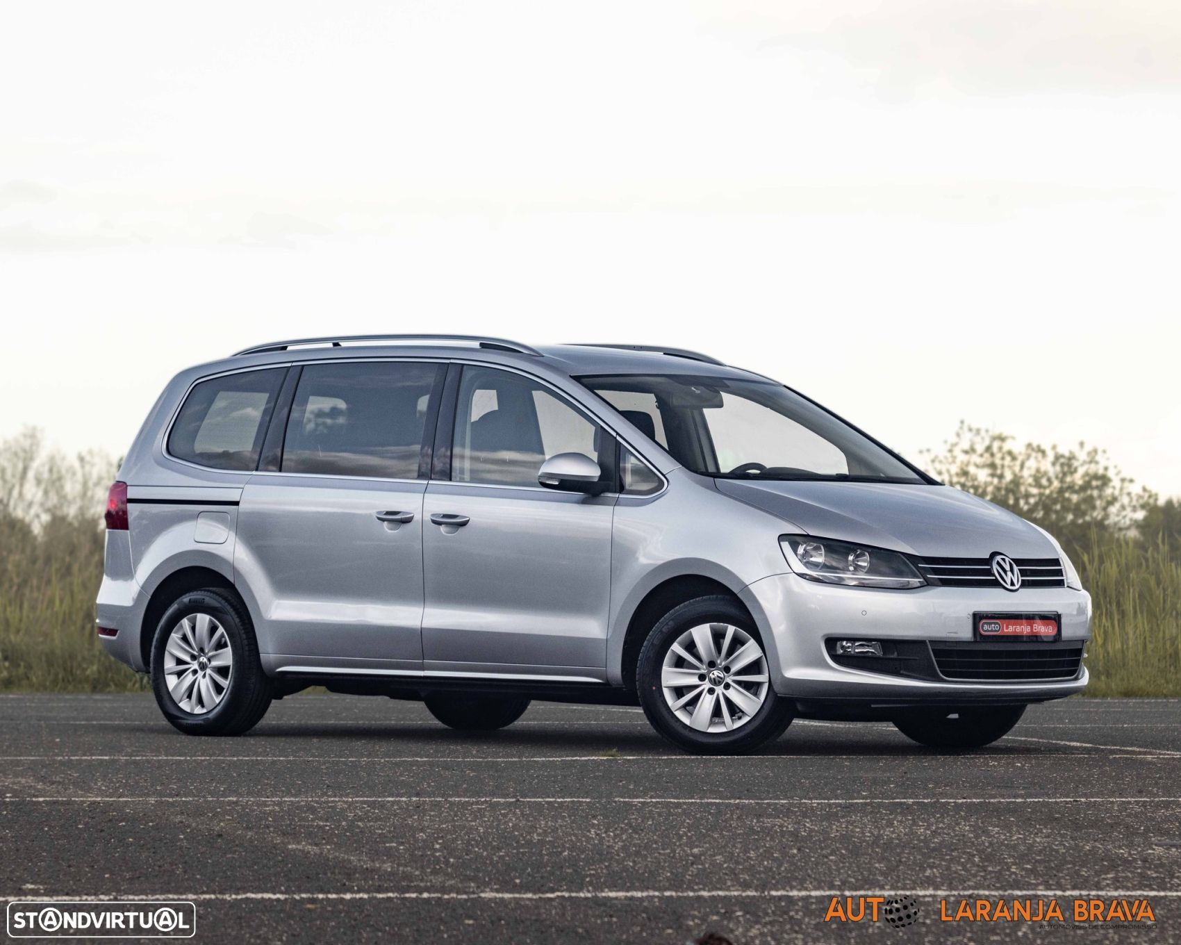 VW Sharan 2.0 TDI Confortline - 11