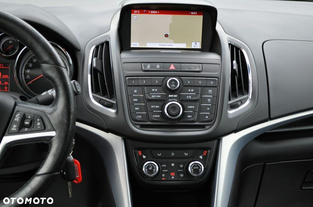 Opel Zafira - 23