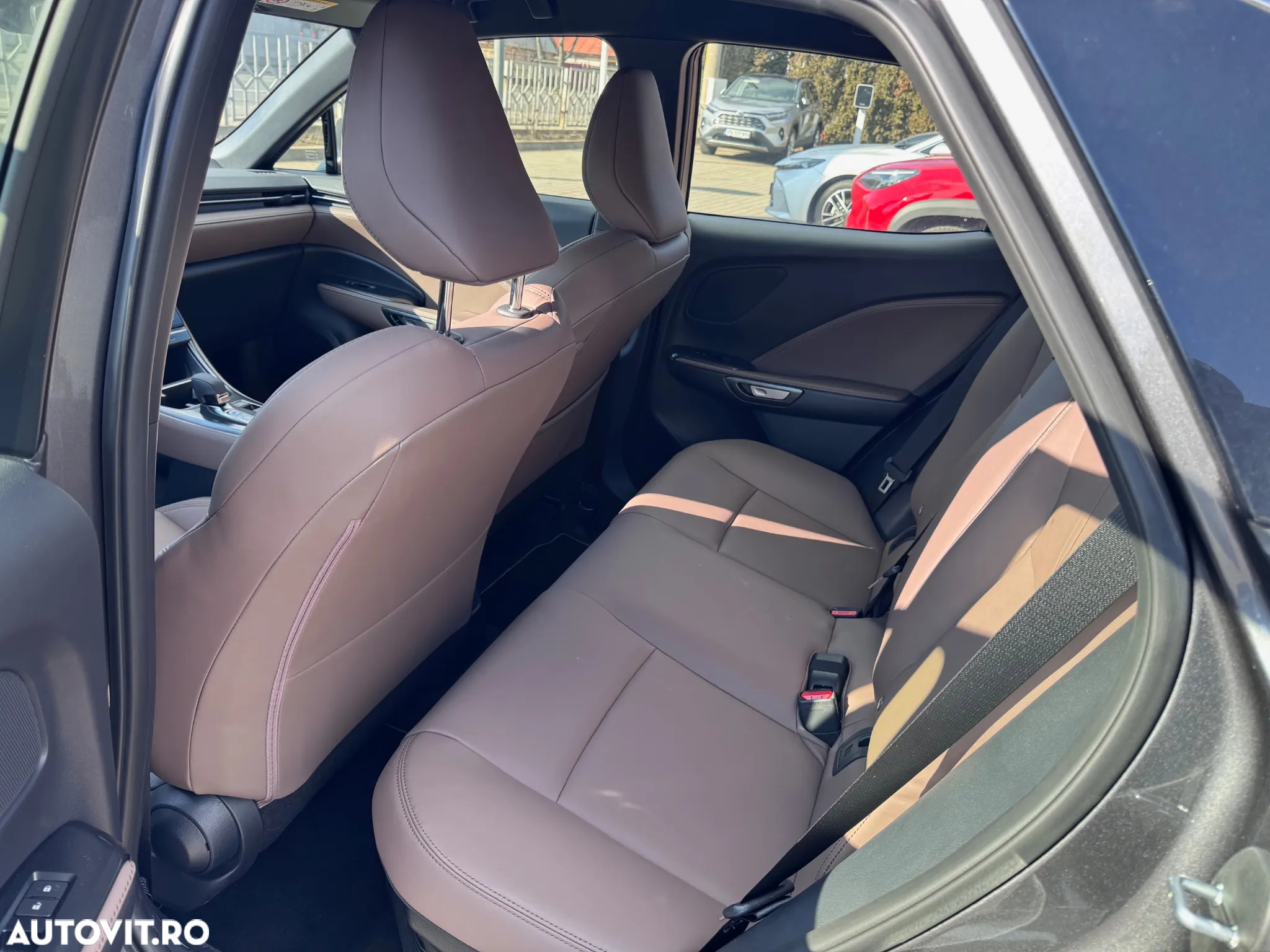 Lexus LBX 1.5 HEV 4x2 CVT Elegant - 23