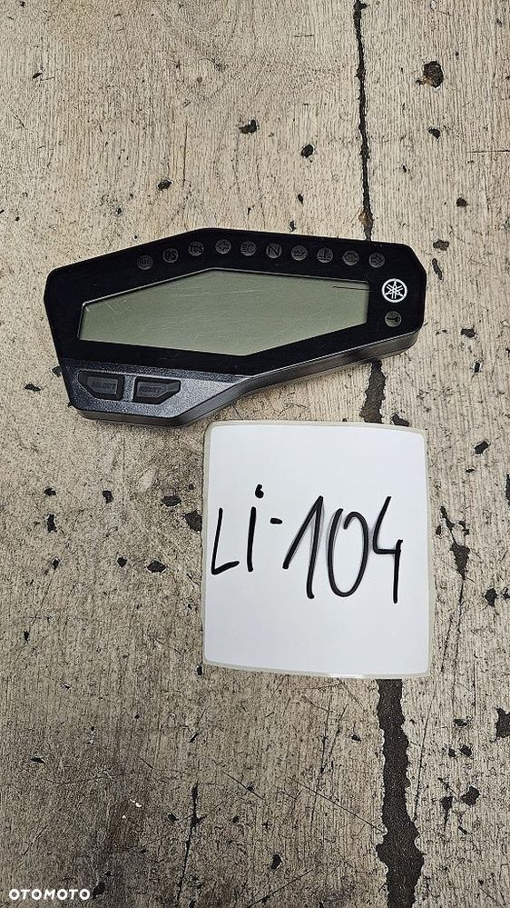 Licznik zegar prędkościomierz Yamaha MT-09  BS2-83500-00