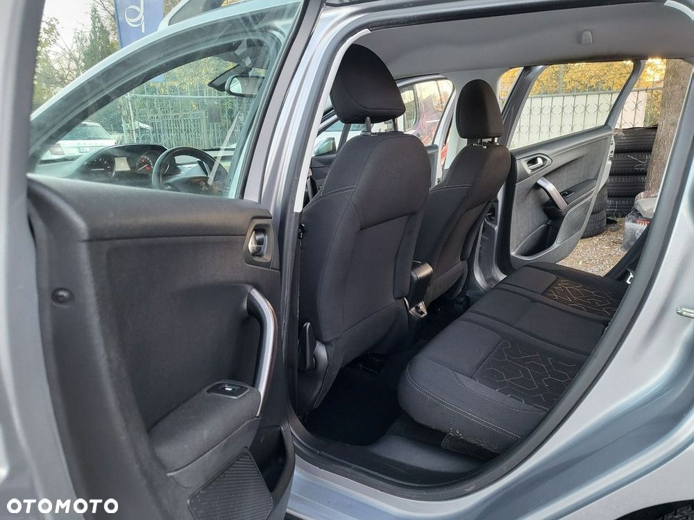 Peugeot 2008 - 15