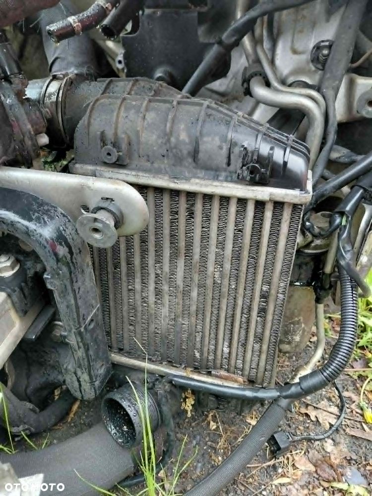 Audi a6 c6 2007 rok, poj. 2,7 , moc 132 kw, Diesel Belka Pas przedni kompletny z chłodnicami - 2