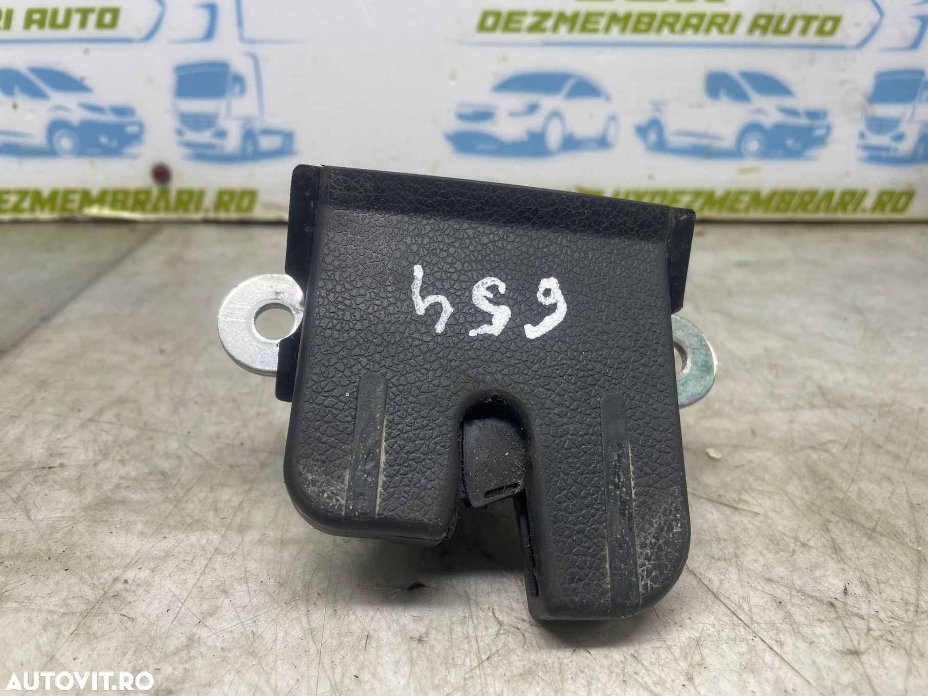 Broasca haion 5M0827505E Volkswagen VW Golf Plus 2 [2009 - 2014] 1.4 - 1
