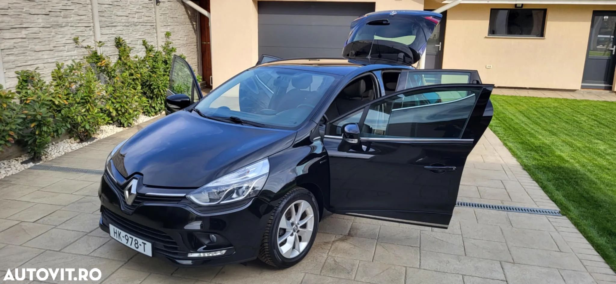 Renault Clio - 1