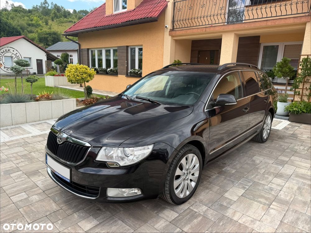 Skoda Superb 2.0 TDI DSG Elegance - 27