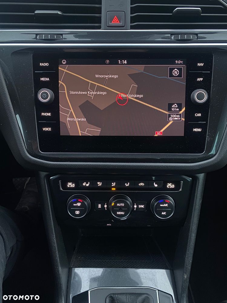 Volkswagen Tiguan - 23