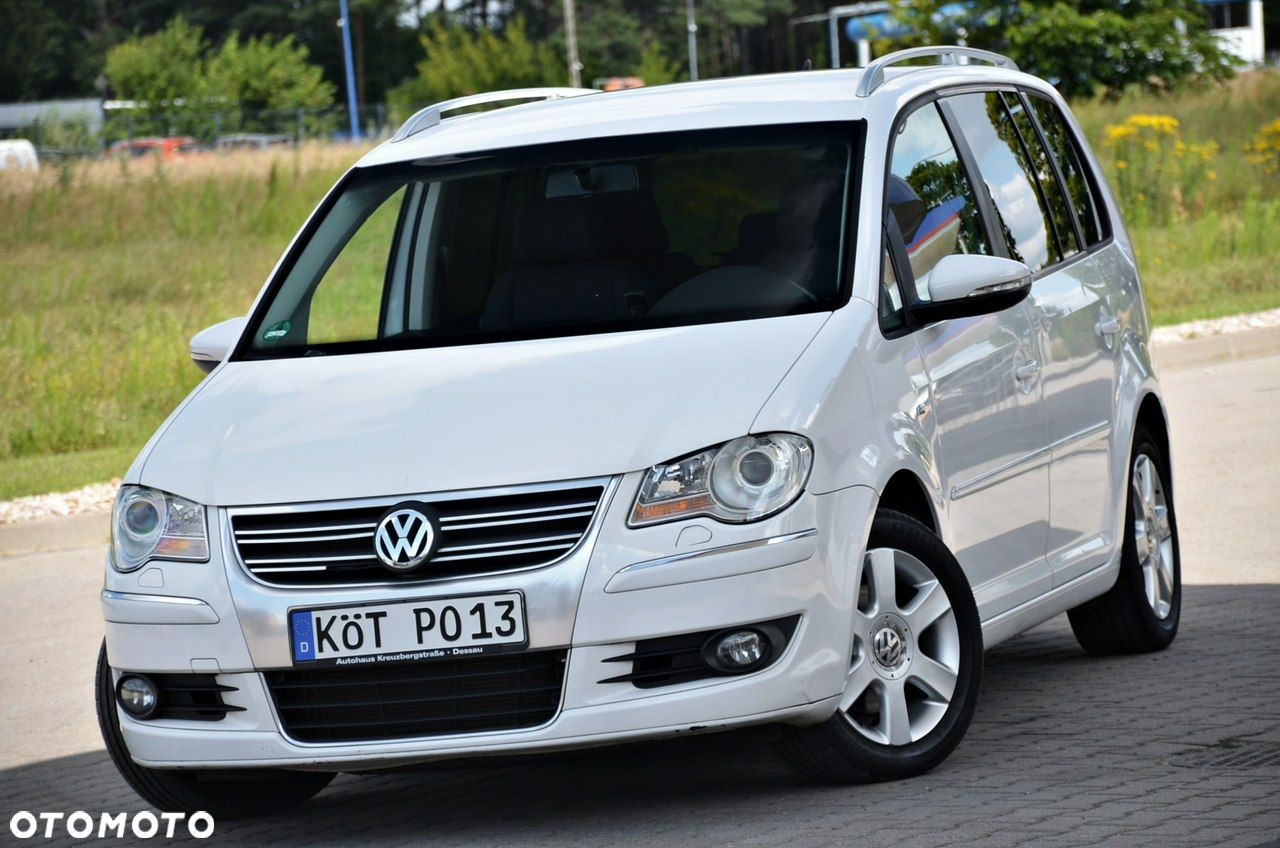 Volkswagen Touran - 4